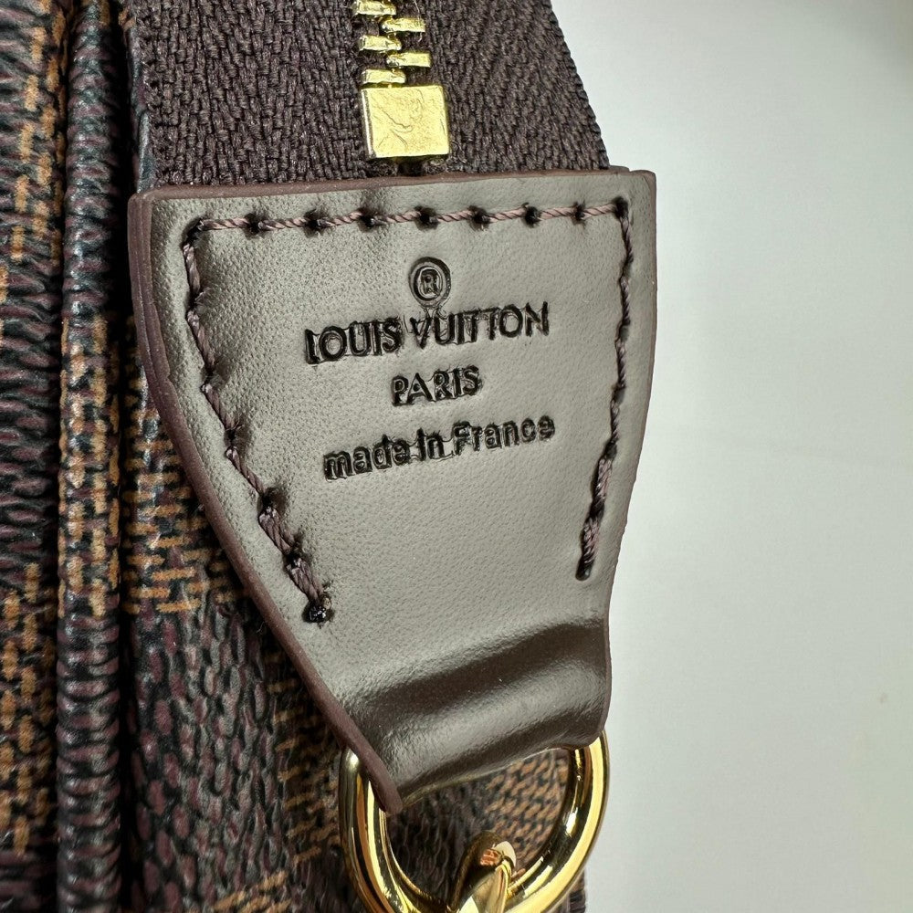 Pochette Accessoires Klassiker der neuen Saison v2