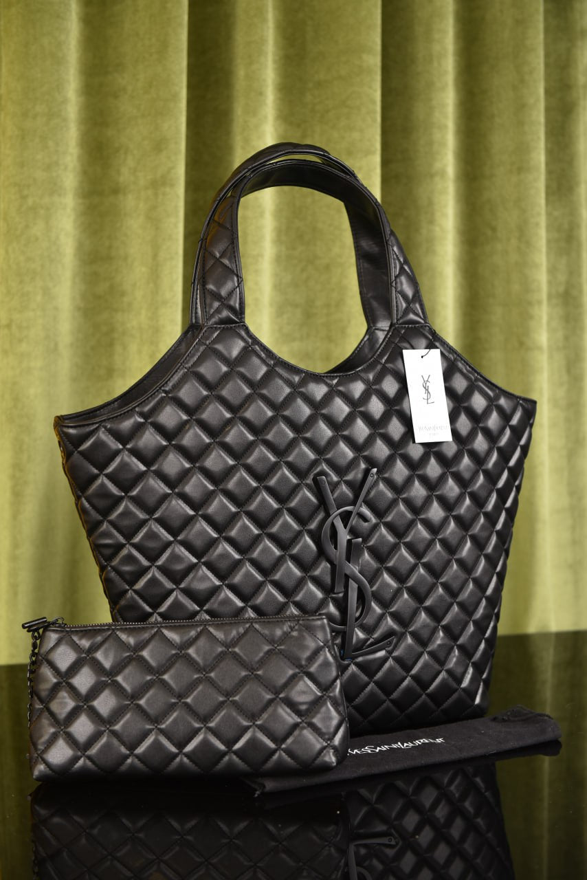 Icare Maxi Shopping Bag In Quilted