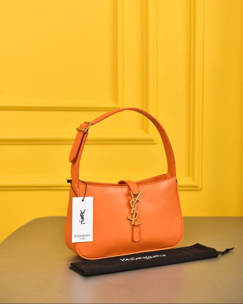 Le sac hobo Le 5 A 7