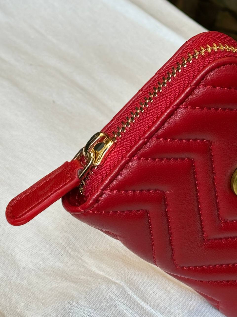 Mini portefeuille zippé en cuir (rouge)
