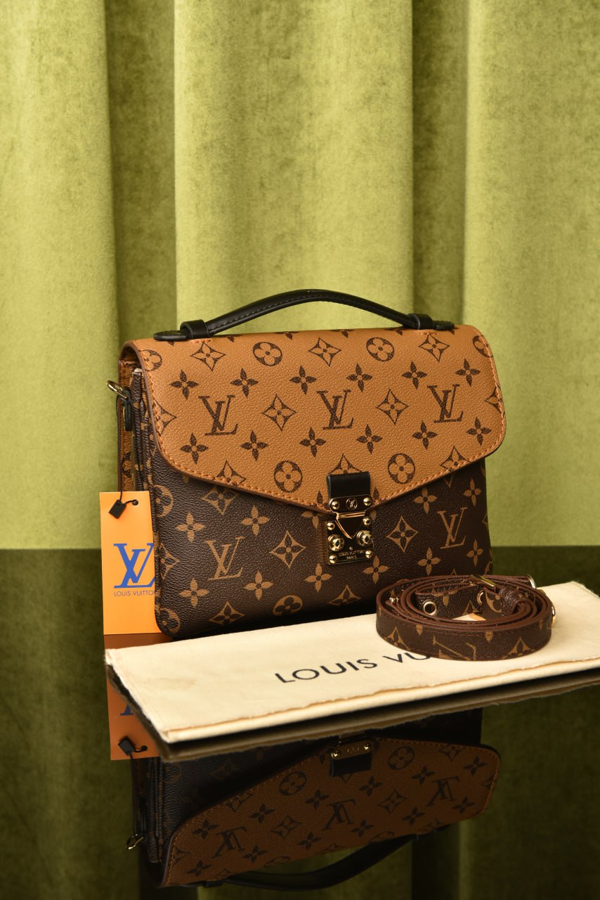 Metis Pochette