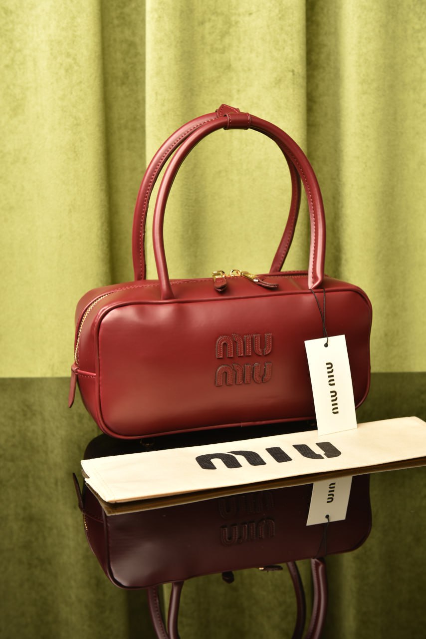 MM - Beuteltasche aus Leder