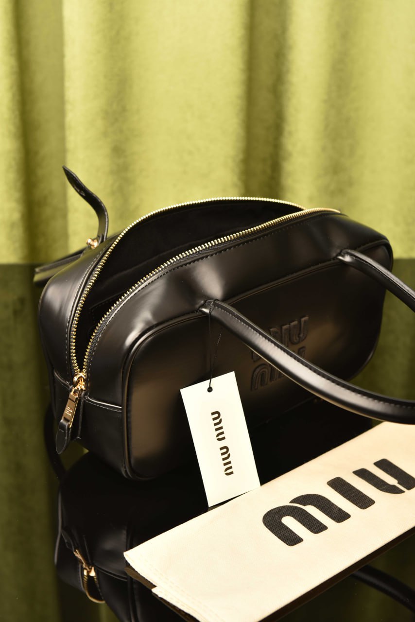 MM - Beuteltasche aus Leder