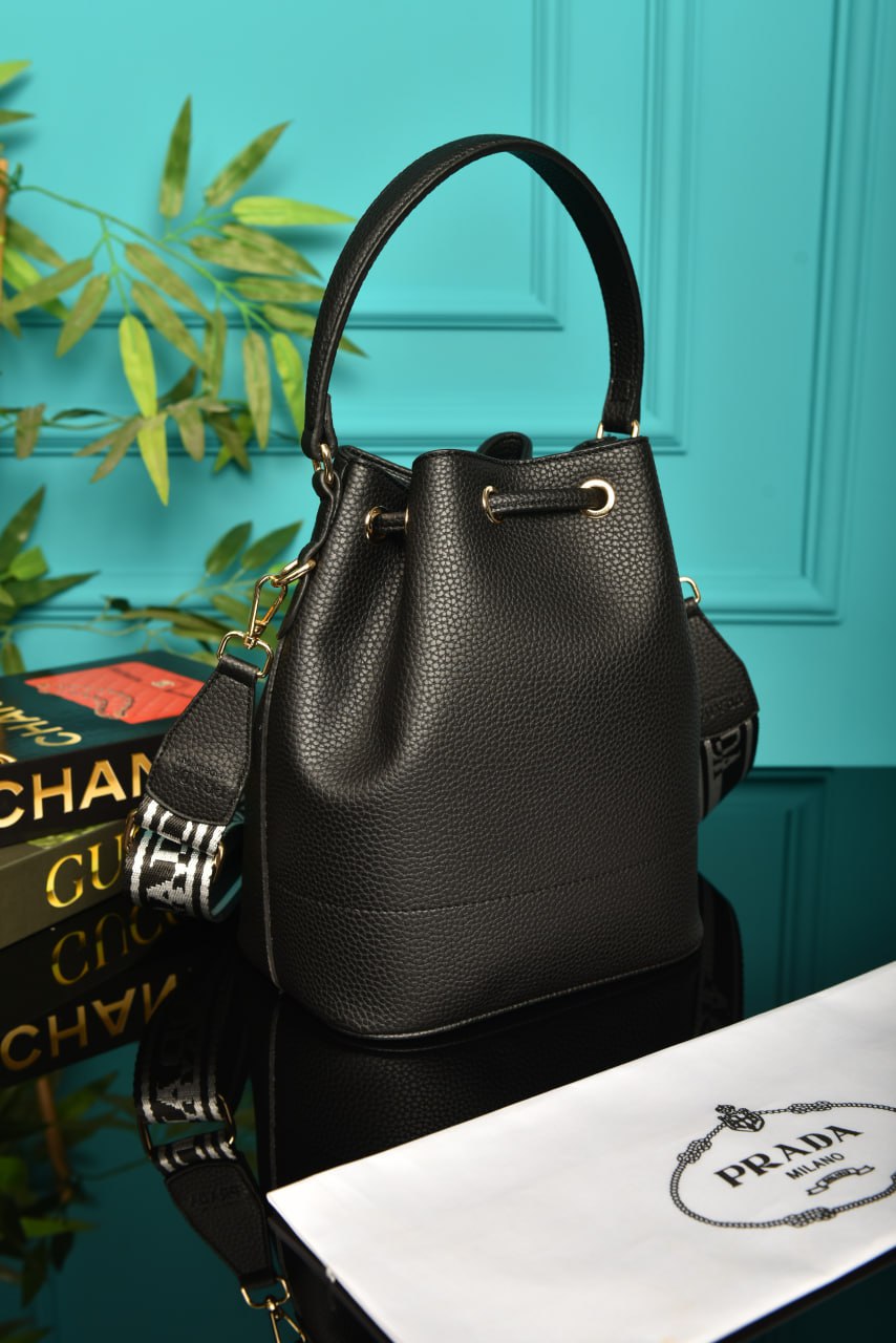 PRD - Vitello Daino Bucket Bag