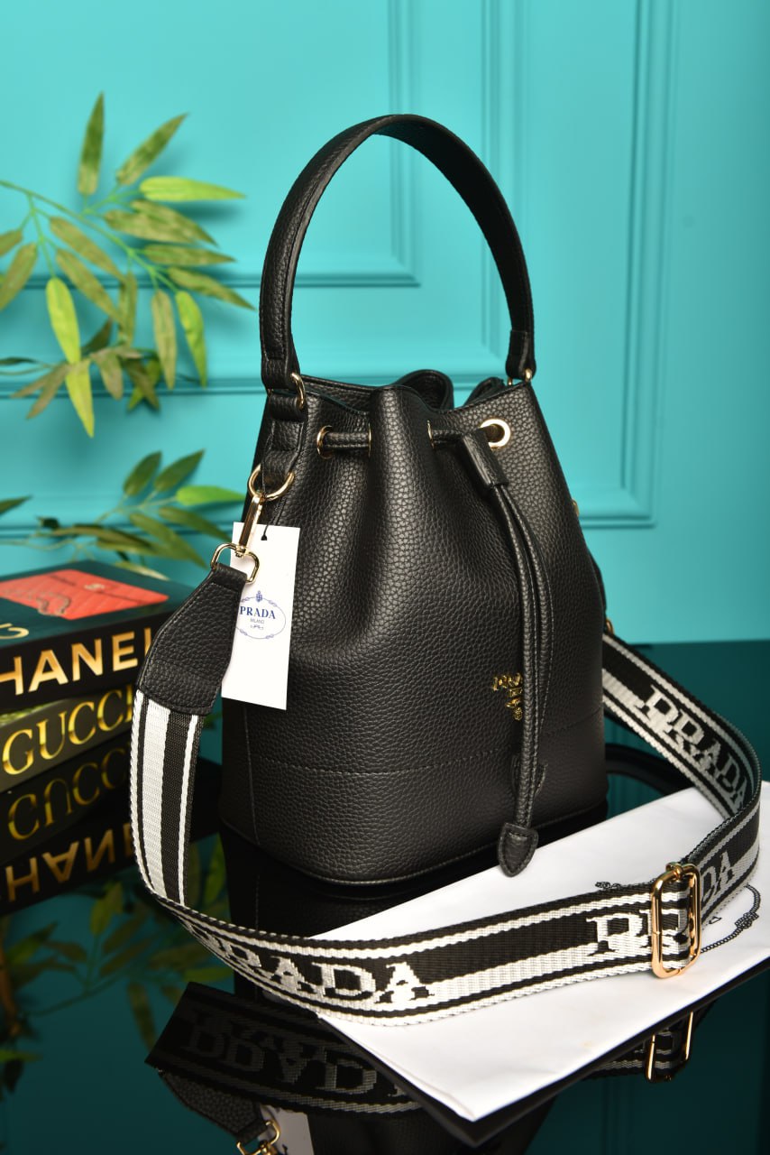 PRD - Vitello Daino Bucket Bag