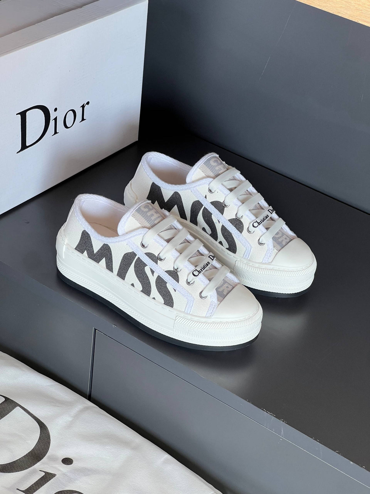 D10r - Saisonale Schuhe
