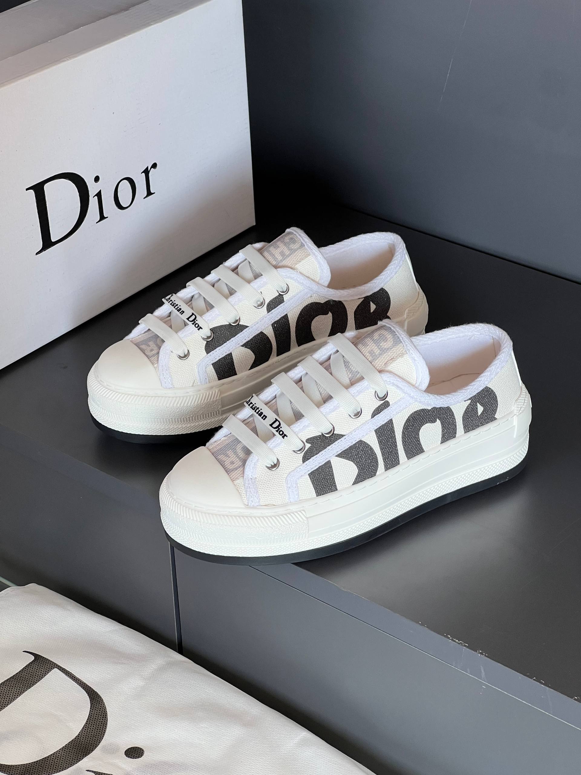 D10r - Chaussures de saison