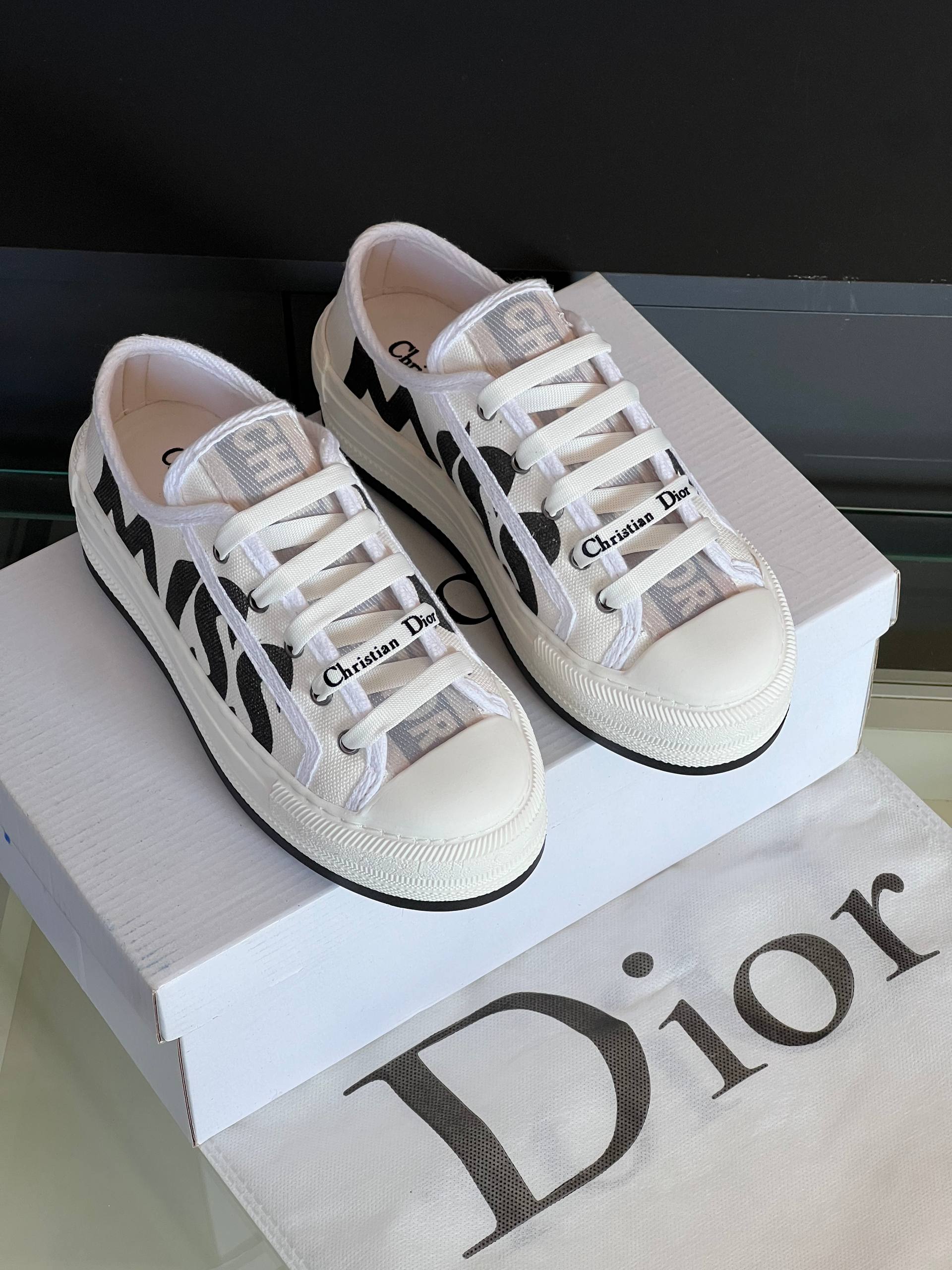 D10r - Chaussures de saison