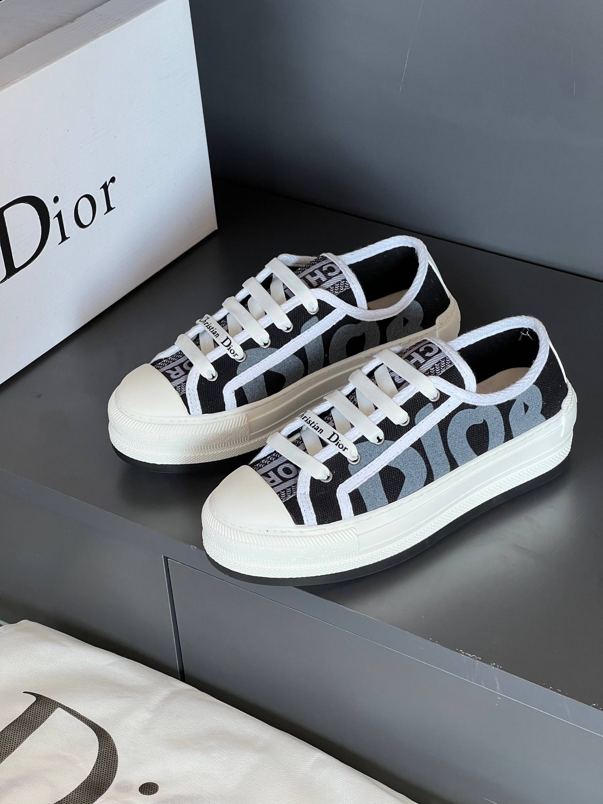 D10r - Chaussures de saison