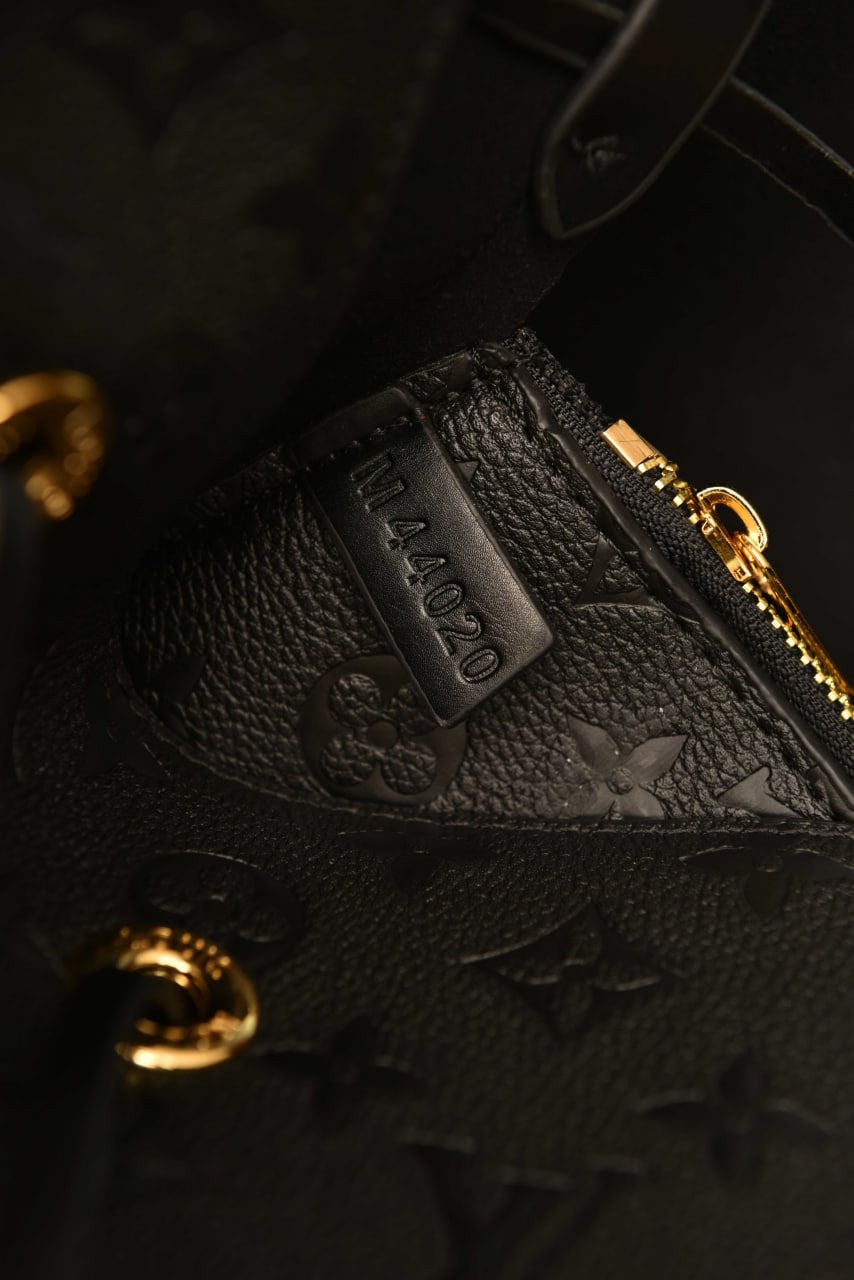 NeoNoé MM Noir
