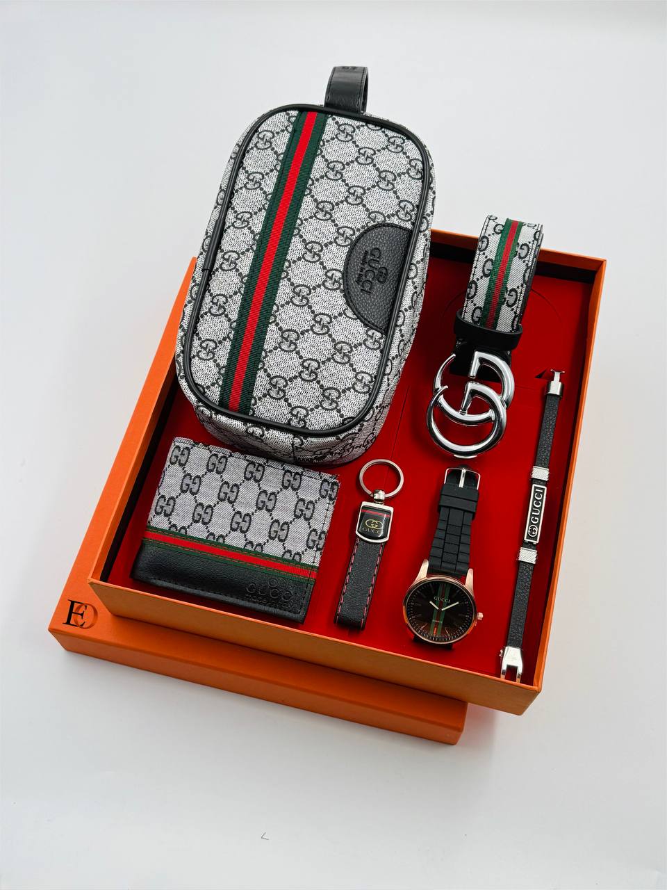 Geldbörsen-Uhren-Set