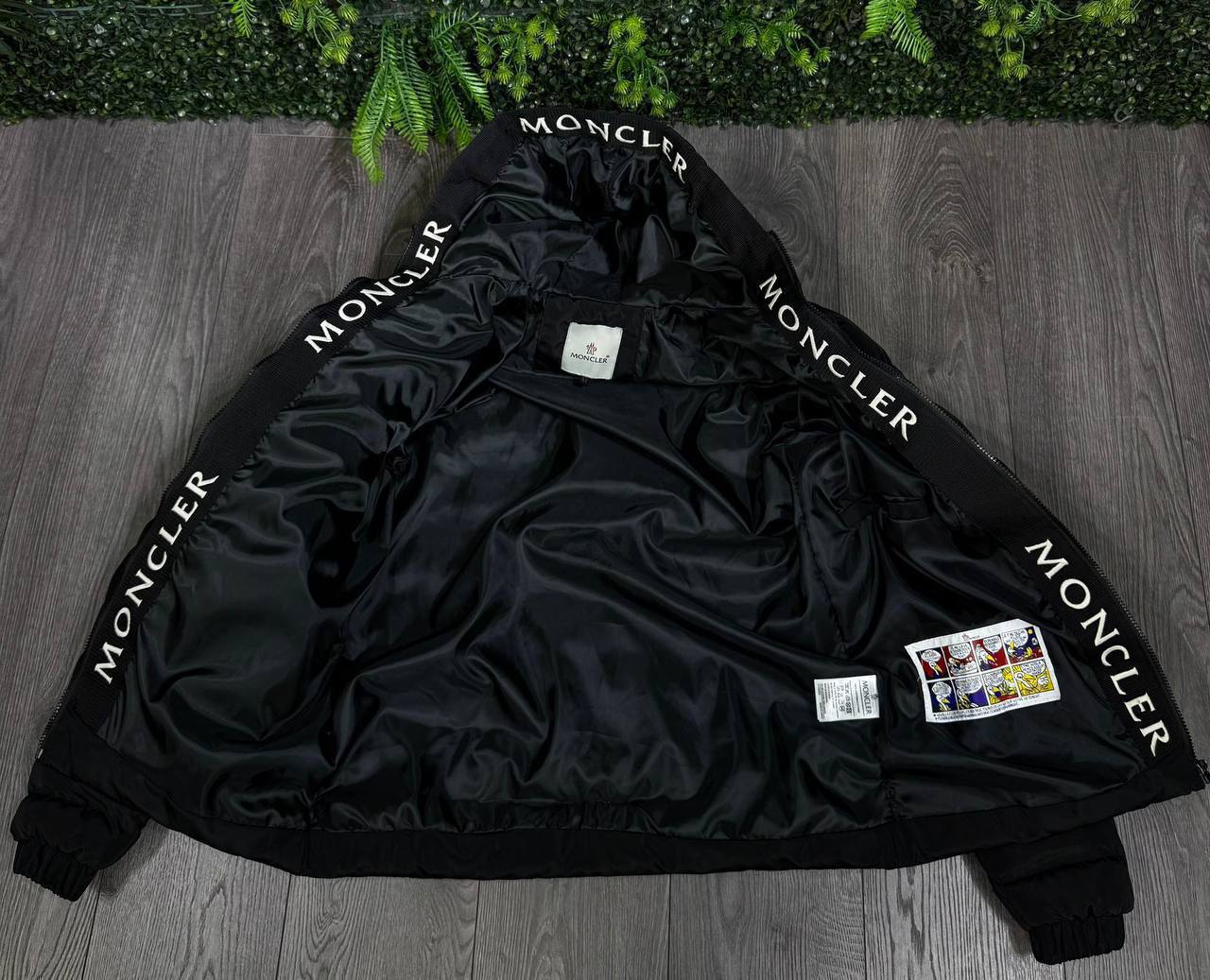 MNCLR - Veste