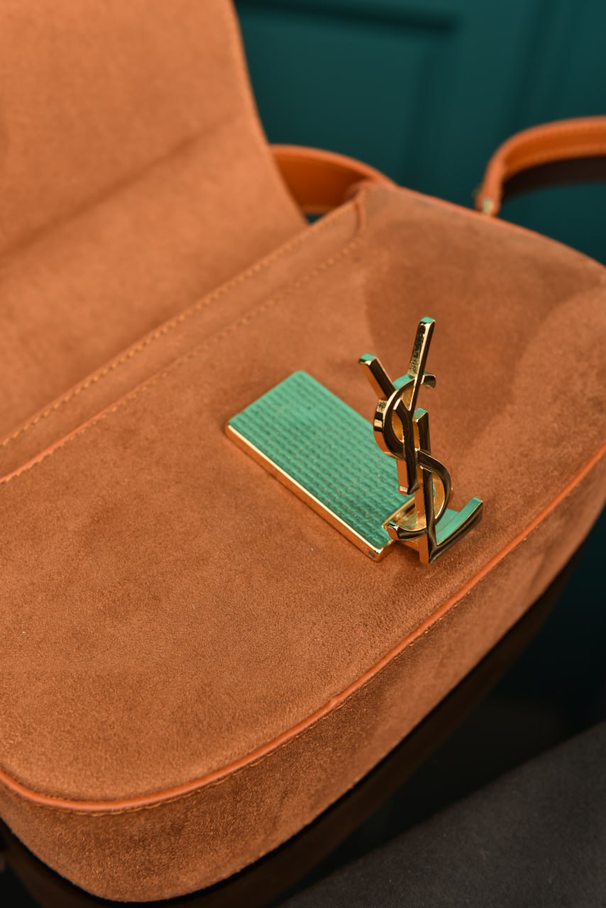 Voltaire Box (Wildleder)