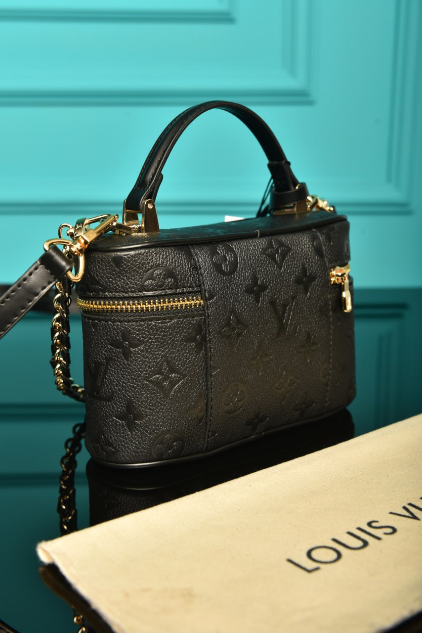 Vanity Chain Pouch