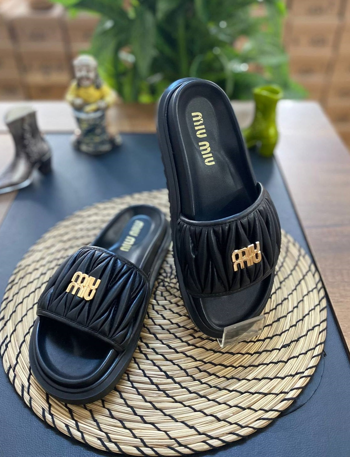 MM - Slipper