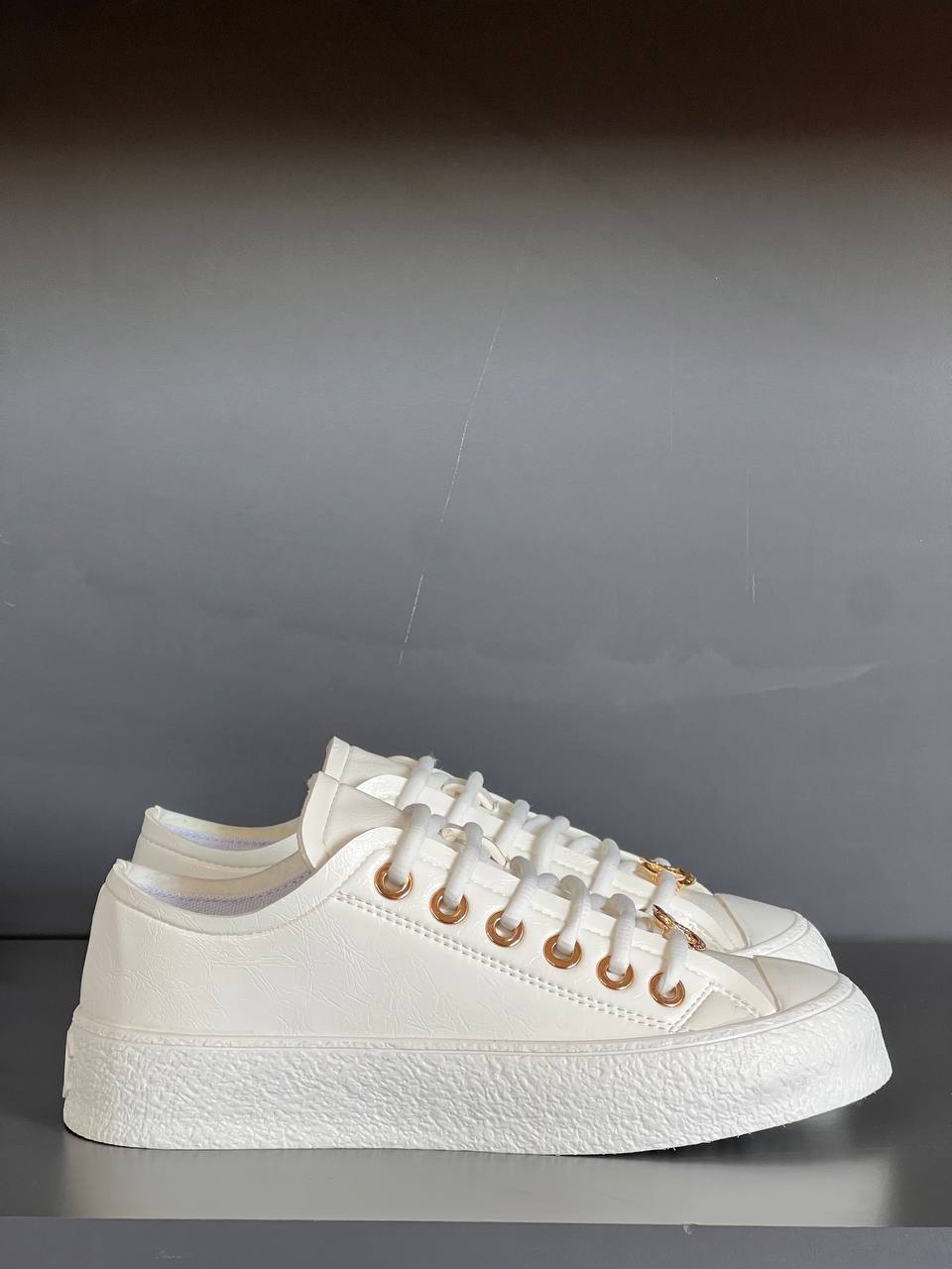 C - Chaussures