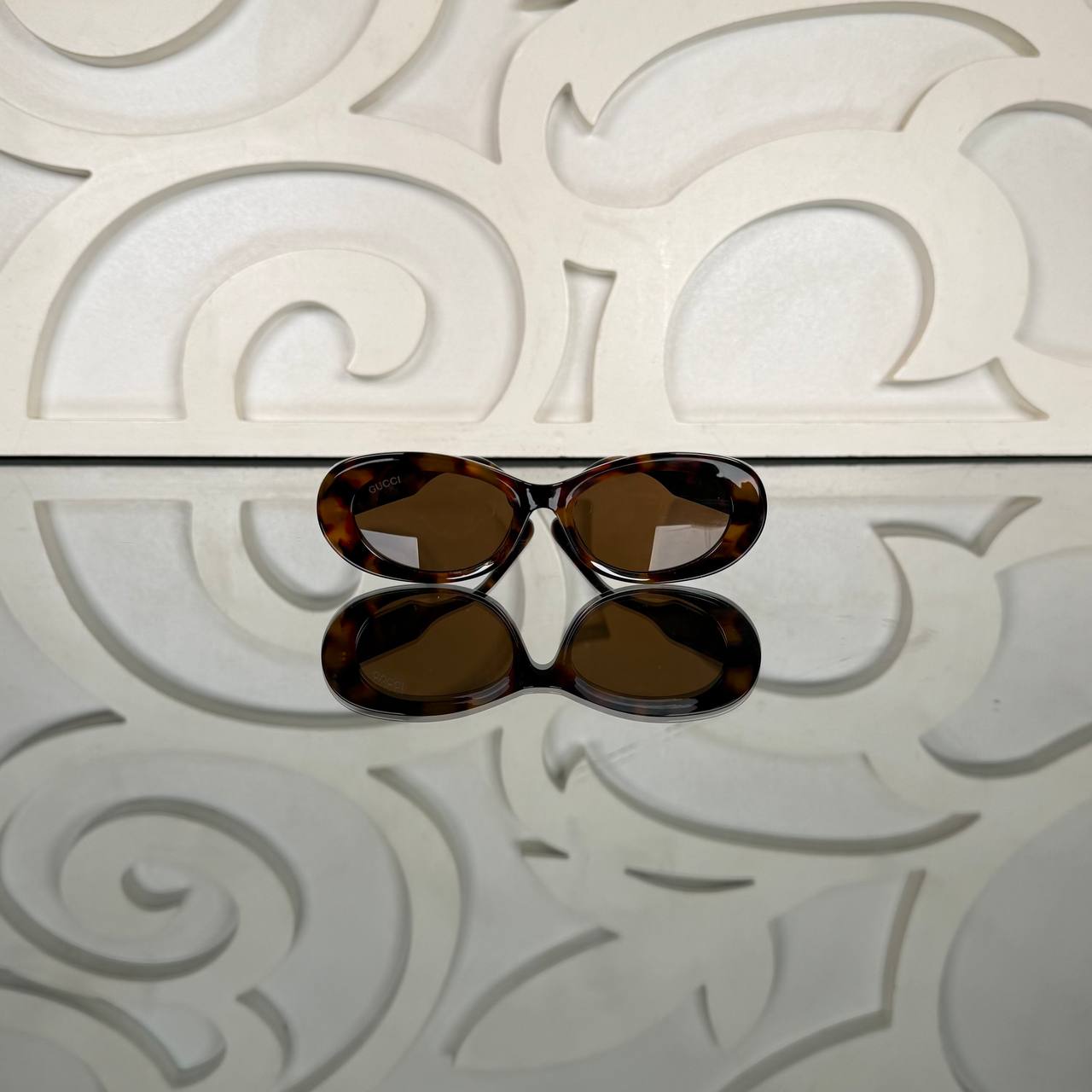 G - Lunettes de soleil