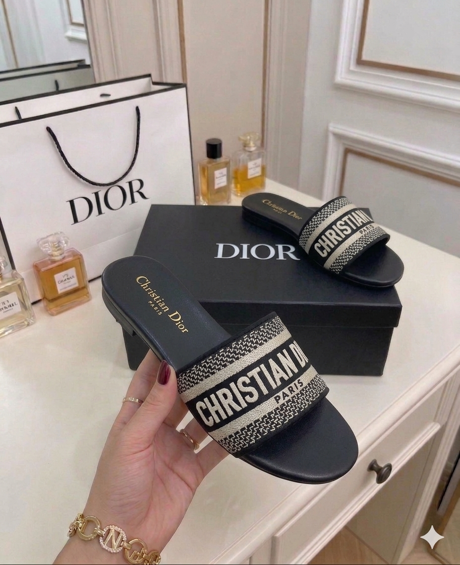 CD - Slipper