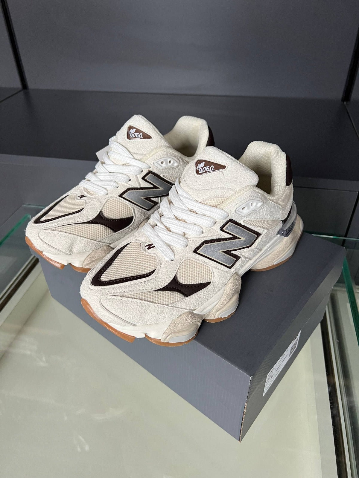 2 Paar Schuhe