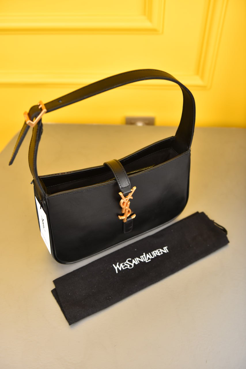 Le sac hobo Le 5 A 7