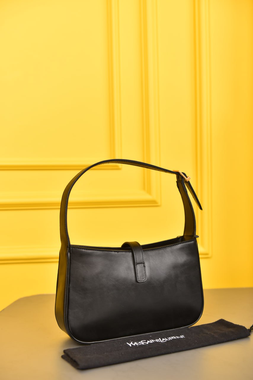 Le sac hobo Le 5 A 7