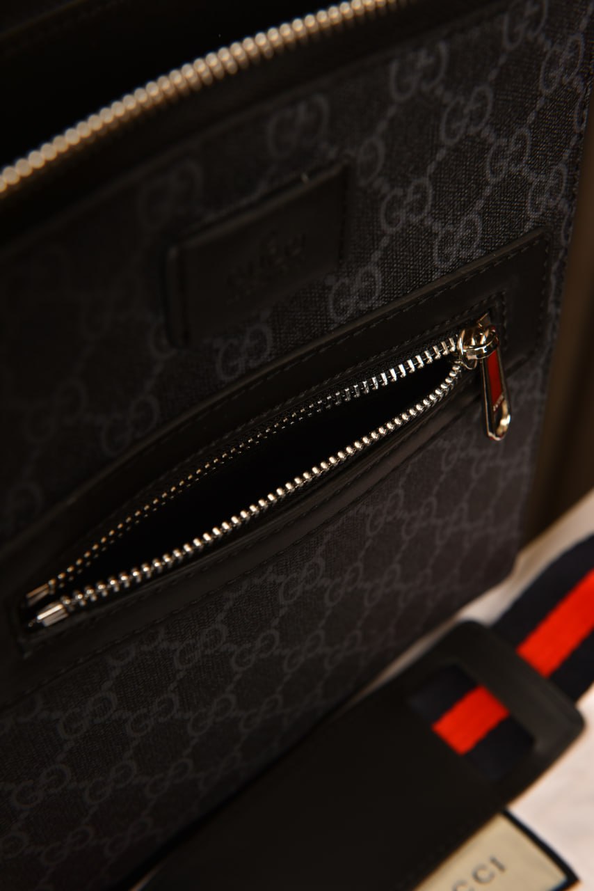Small Messenger Bag (v2)