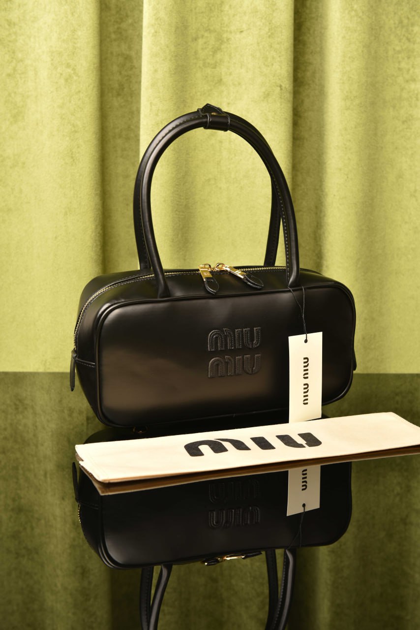 MM - Beuteltasche aus Leder
