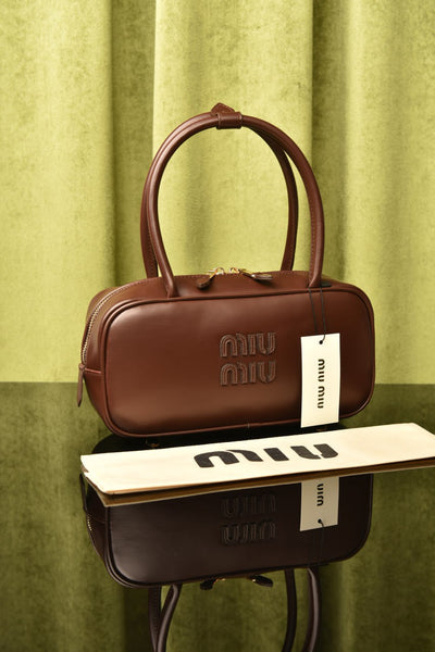 MM - Beuteltasche aus Leder