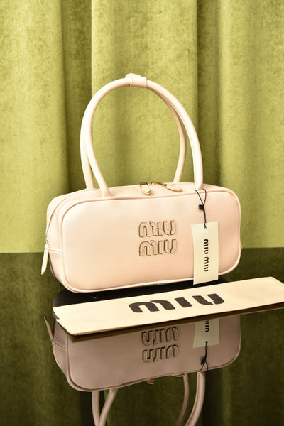 MM - Beuteltasche aus Leder