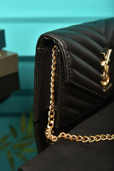 Portefeuille Cassandre en cuir avec chaîne