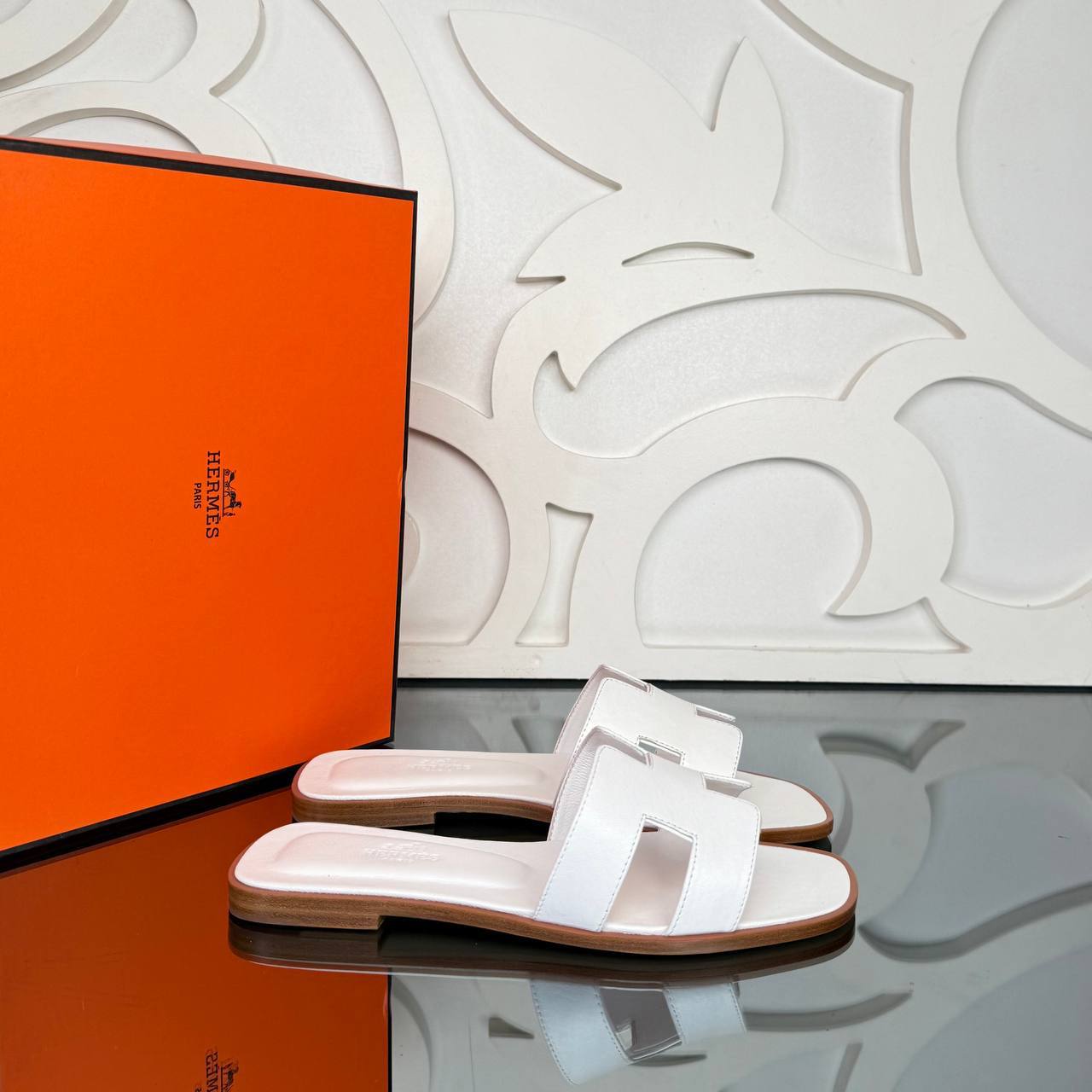 Kelly 22 Bag and Slipper Set