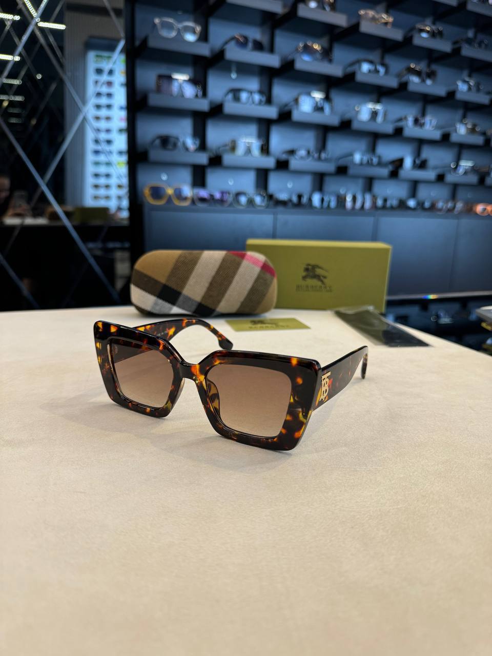 Brbry - Sunglasses