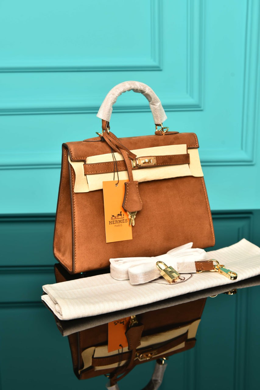 Kelly 25 ( Suede )