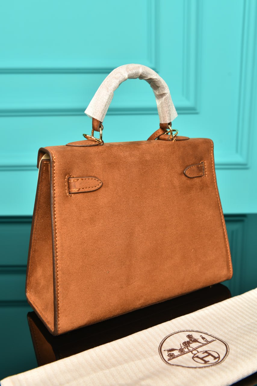 Kelly 25 ( Suede )