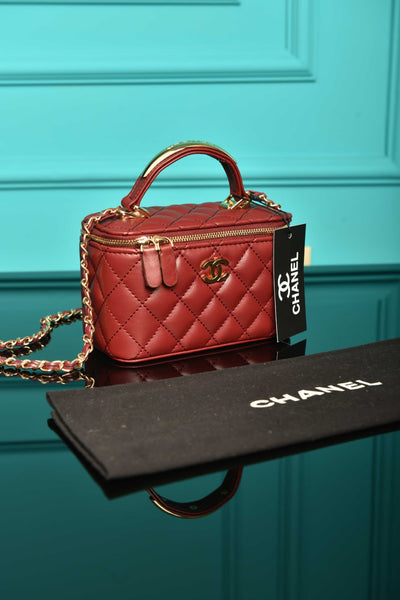CH - Quilted Small Lambskin Vanity Case