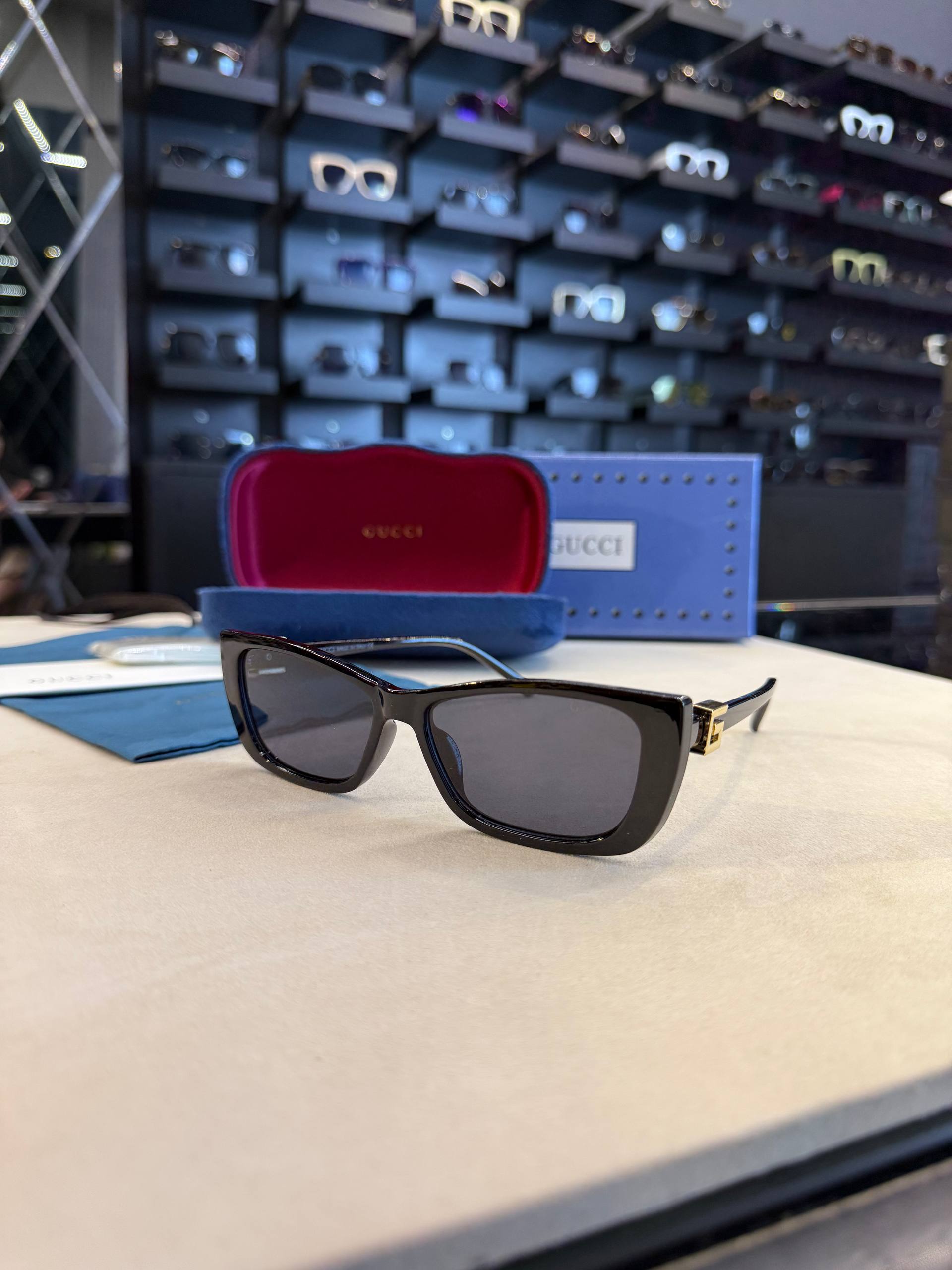 GG - Sunglasses