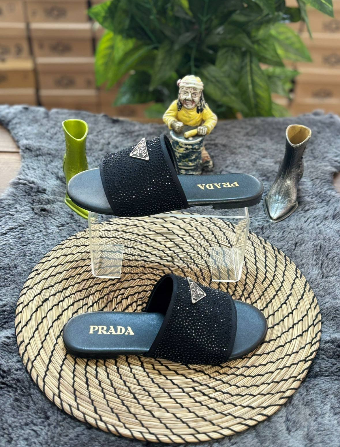 PR - Slipper