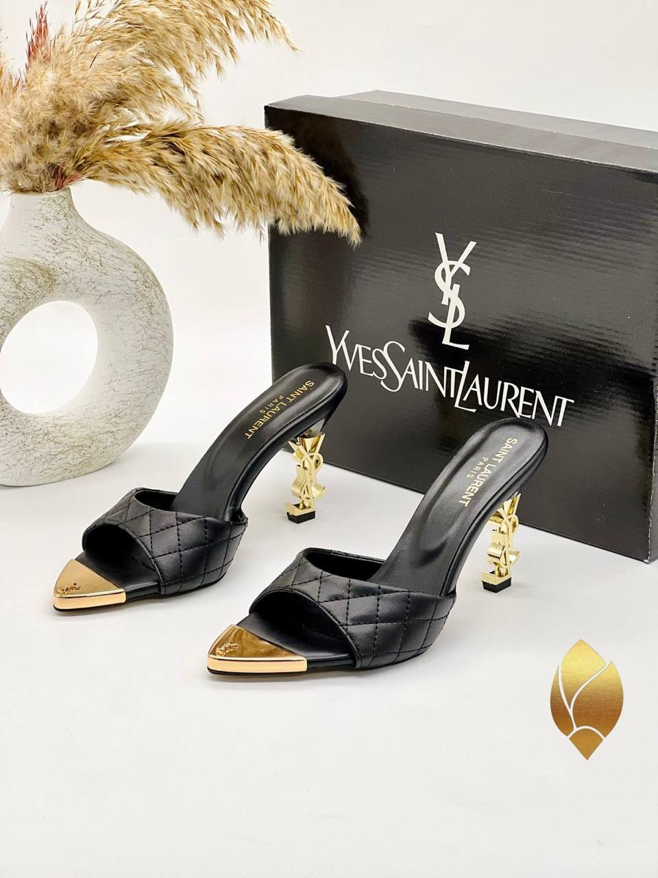 YSI - Sandal