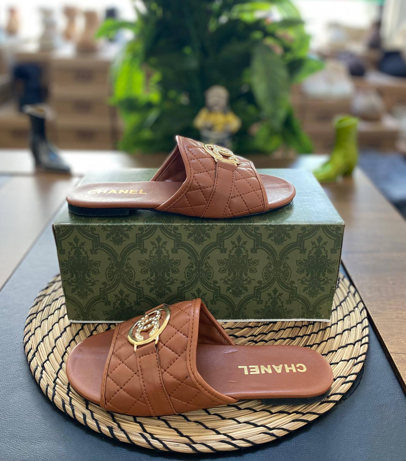 CH - Slipper