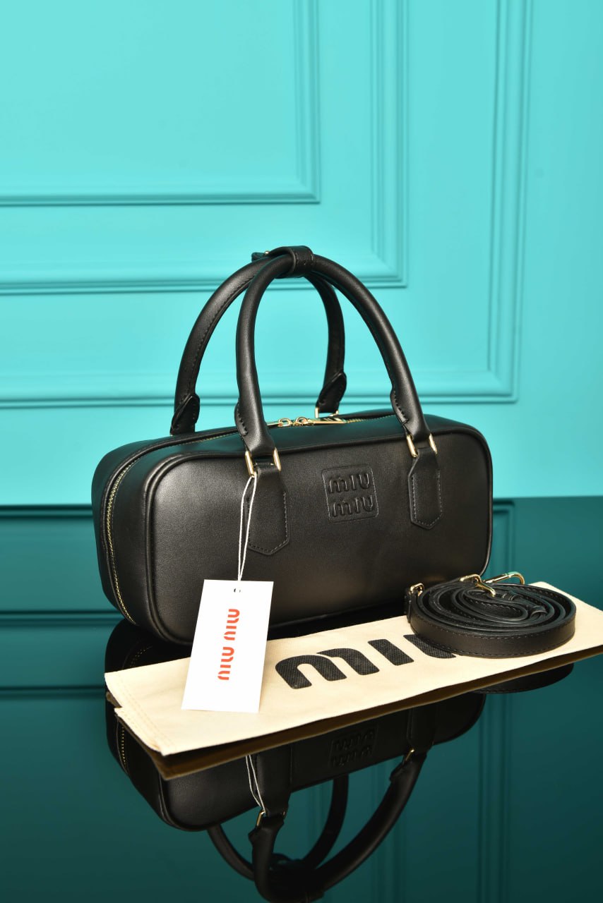 MM Wander Bag and Slipper
