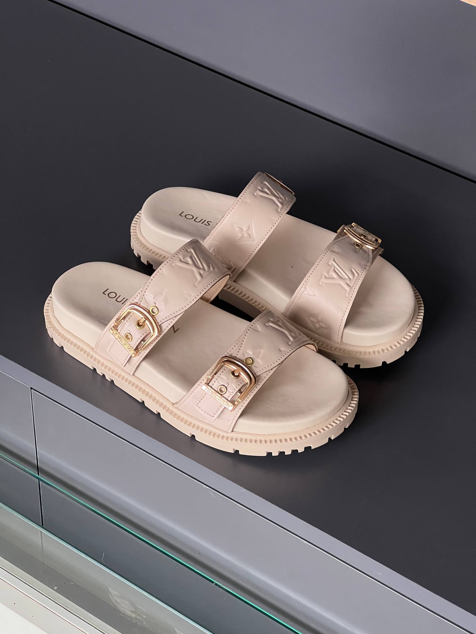 LVS - Slipper