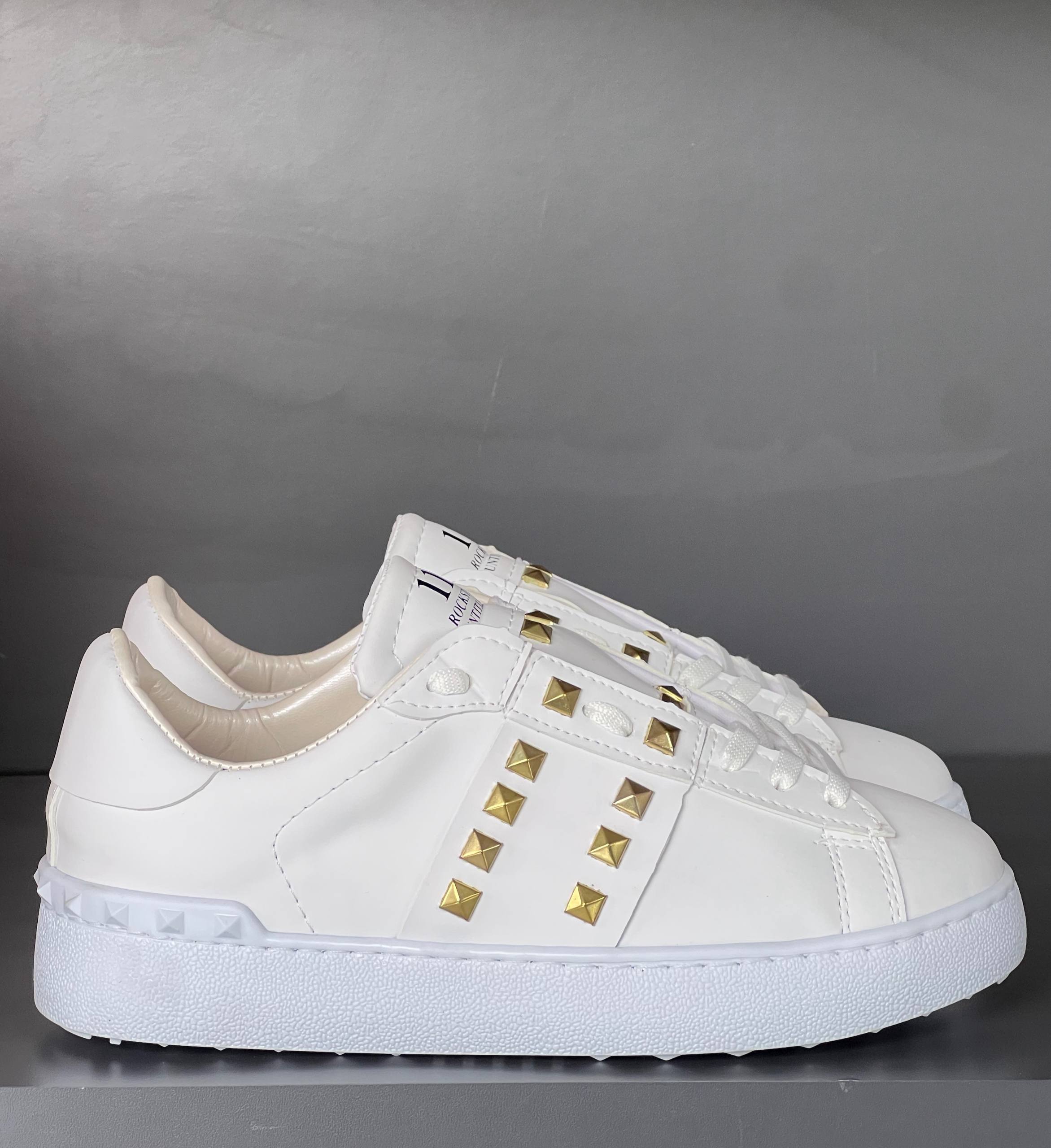V - Shoes