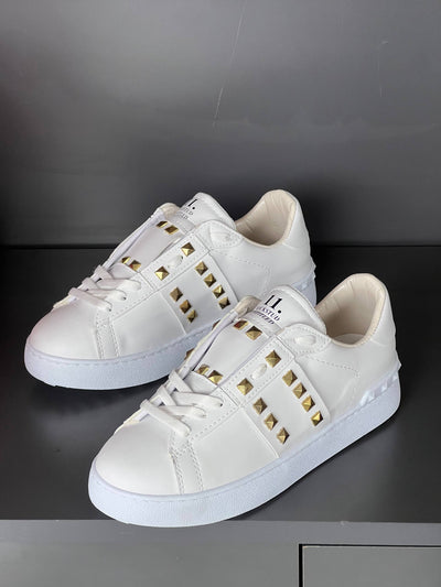 V - Shoes