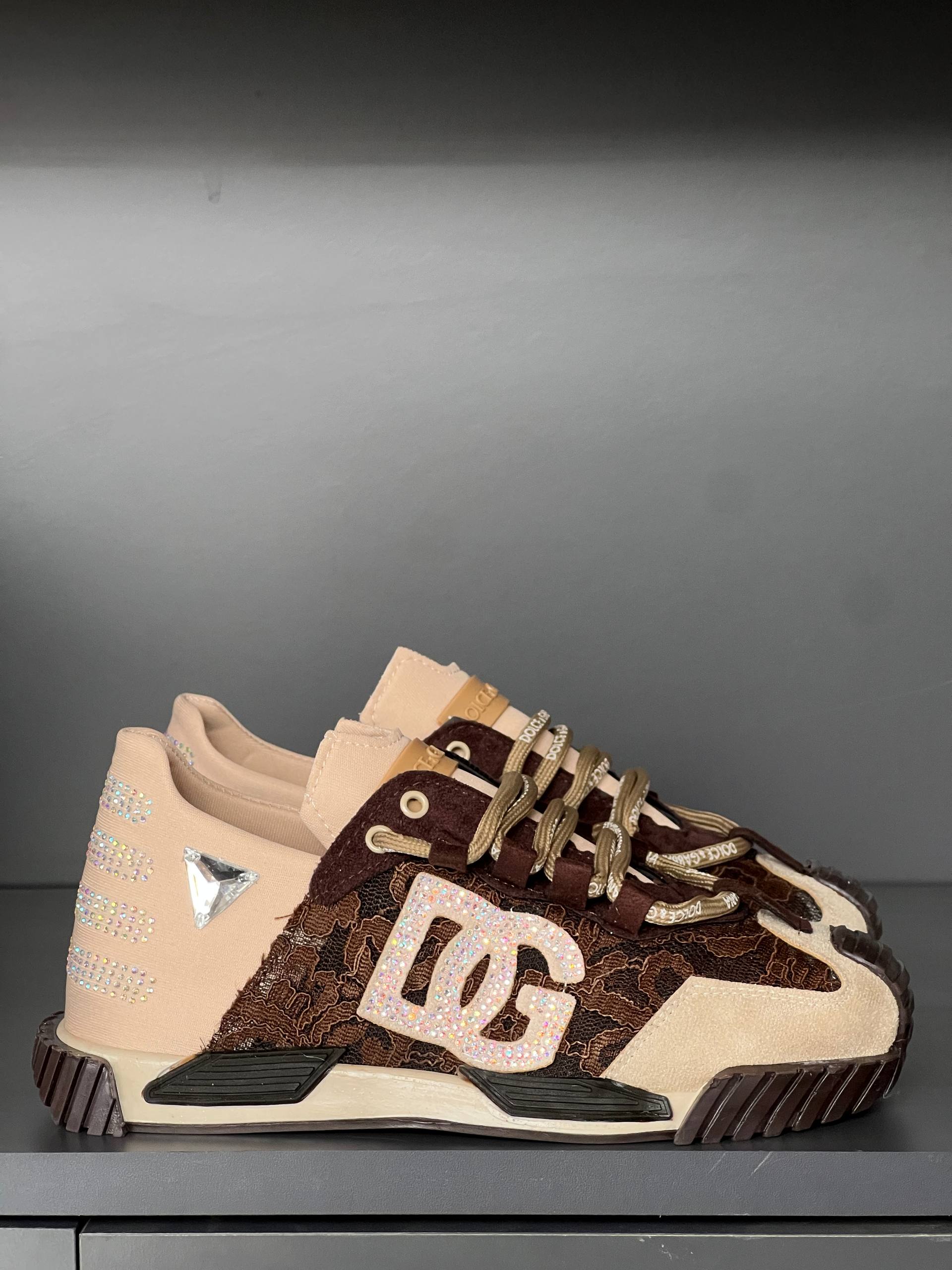 D -Shoes