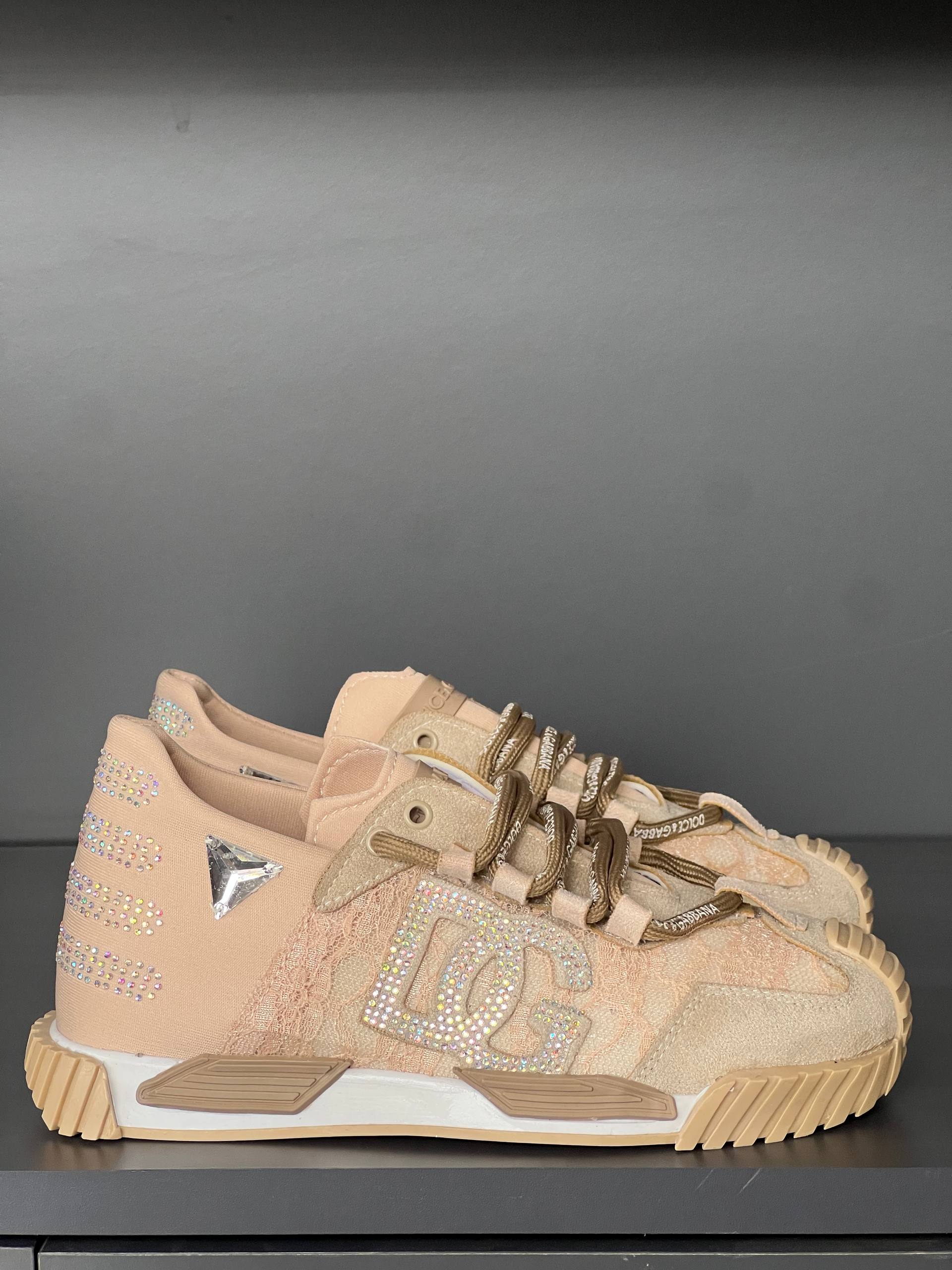 D -Shoes