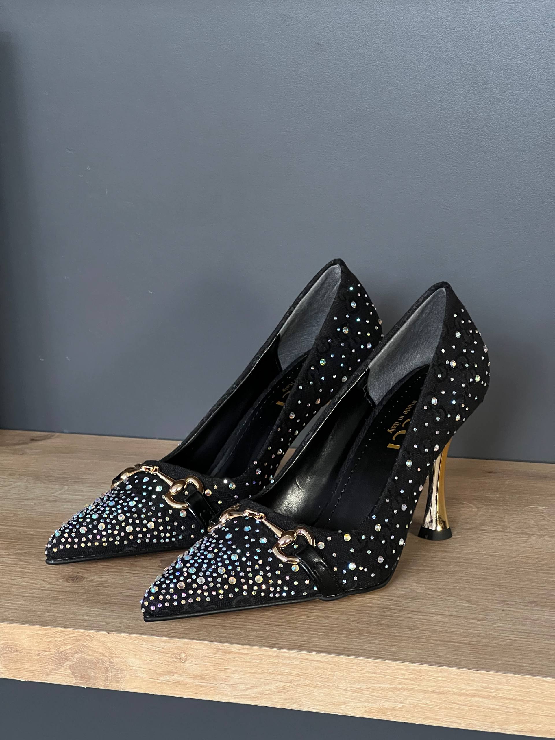 G - Heel