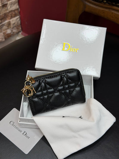 D - Card