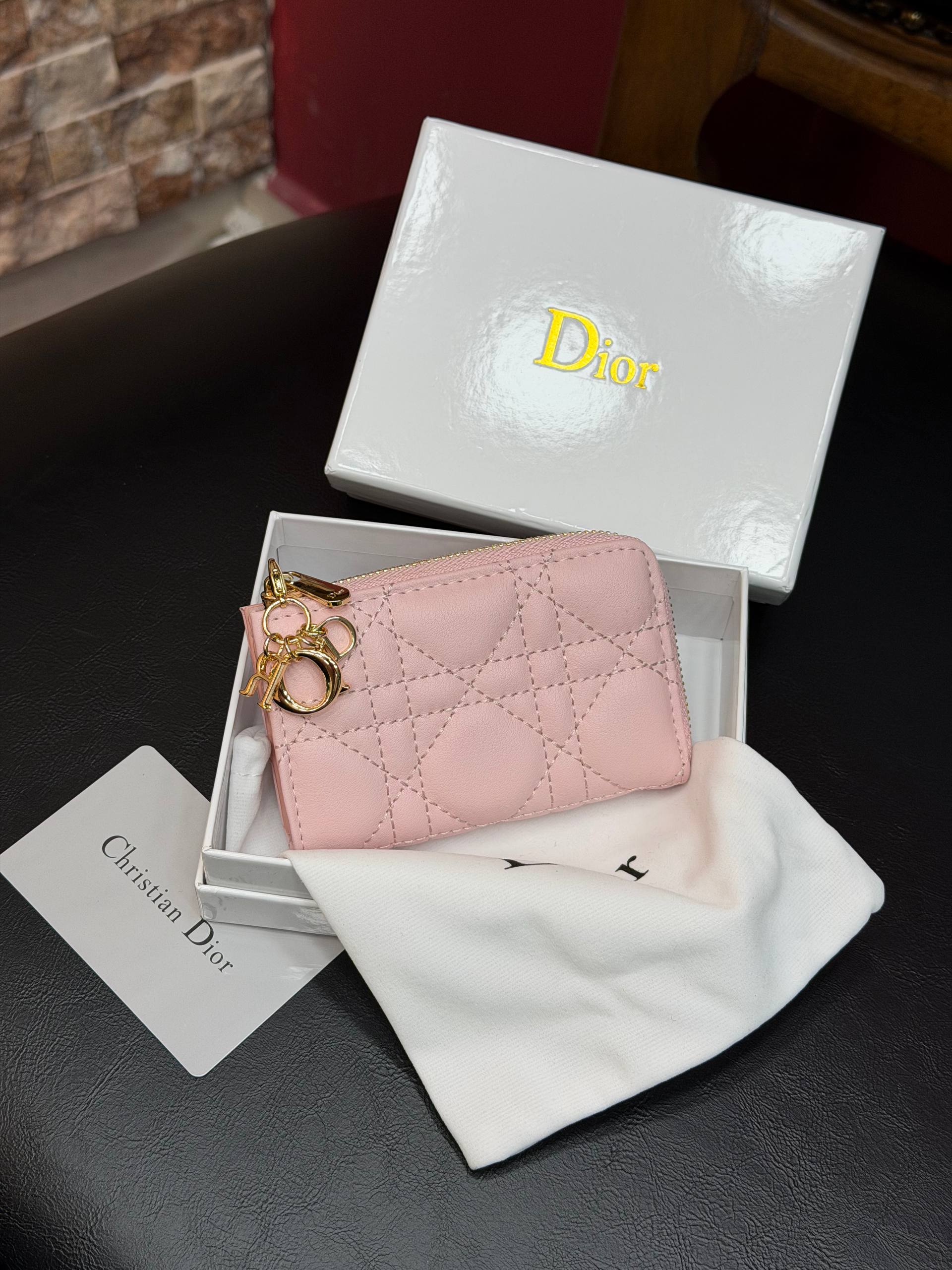 D - Card