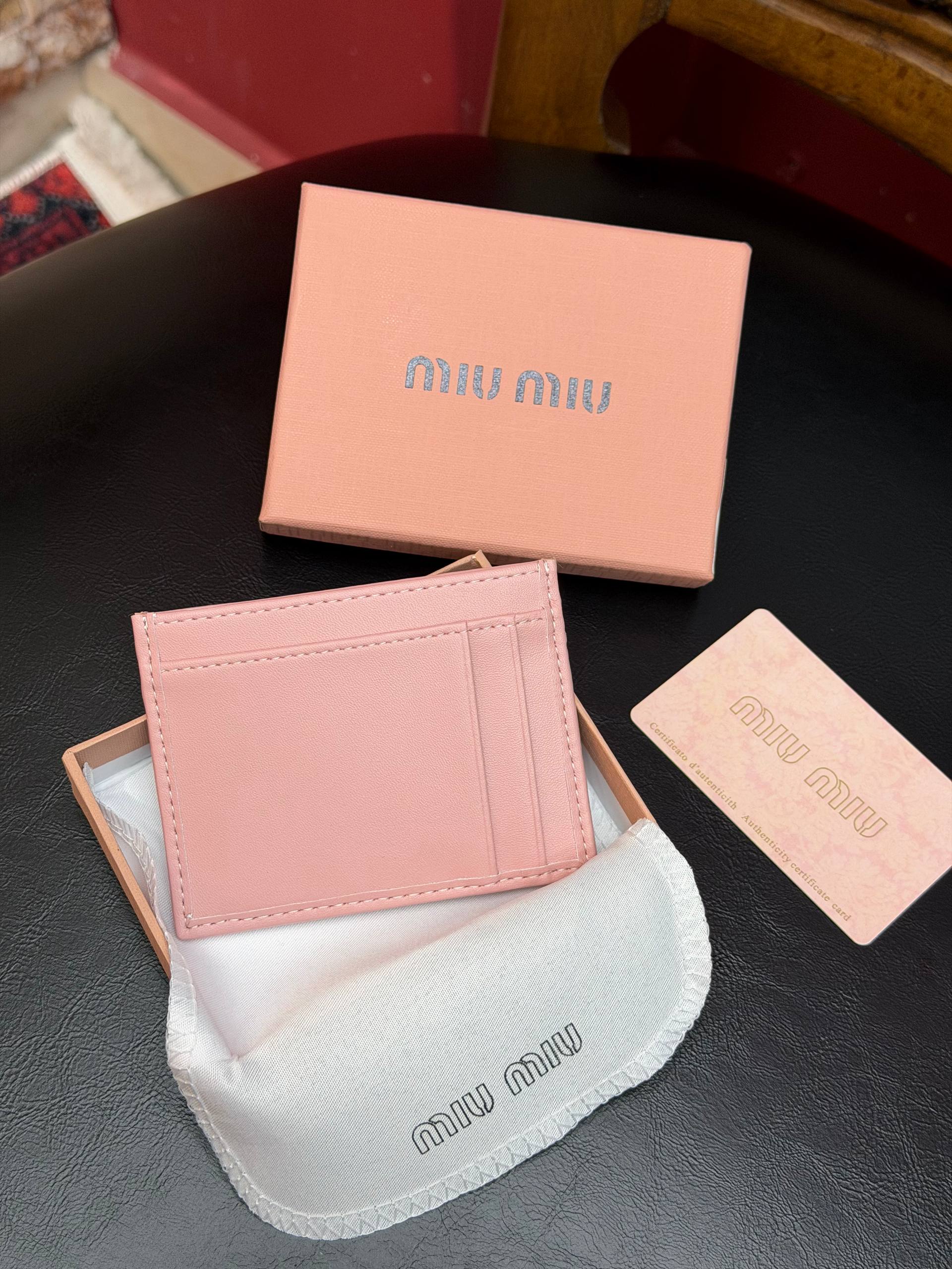 MM - Card