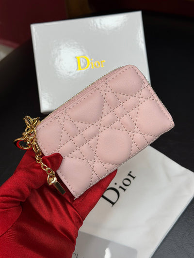D - Card